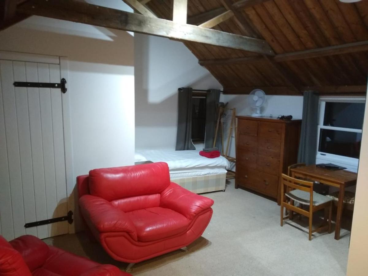 Watercress Barns Apartamento Sittingbourne Exterior foto